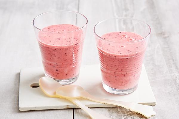 Raspberry and Cranberry Smoothie