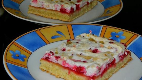 Red Currant Sheet Cake - Boss Kitchen