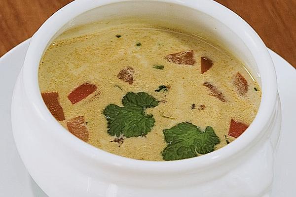 Red Curry Soup with Coconut Milk and Black Lentils