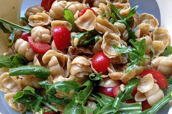 Refined Pasta Salad with Rocket