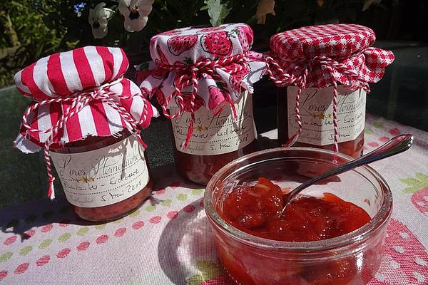 Rhubarb and Strawberry Jam with Amaretto