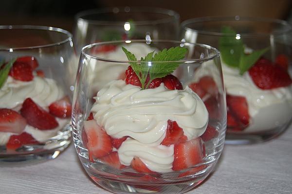 Ricotta Layered Dessert with Raspberries and White Chocolate