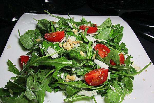 Rocket – Basil – Salad with Pine Nuts and Parmesan