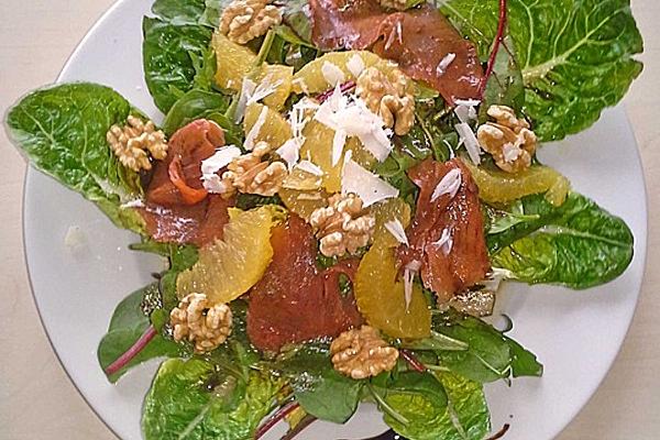Rocket – Orange Salad with Smoked Salmon and Walnuts