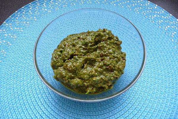 Rocket Pesto with Sun-dried Tomatoes