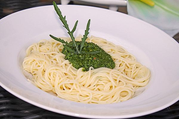 Rocket Pesto with Sunflower Seeds