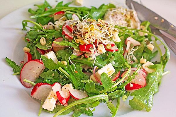 Rocket – Radish Salad with Feta
