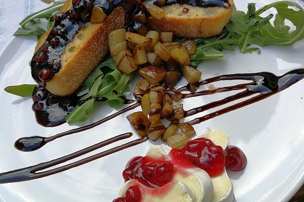Rocket with Fried Pears and Lingonberry Dressing