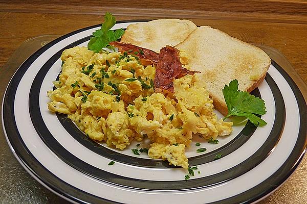 Roros `Totally Normal` Scrambled Eggs