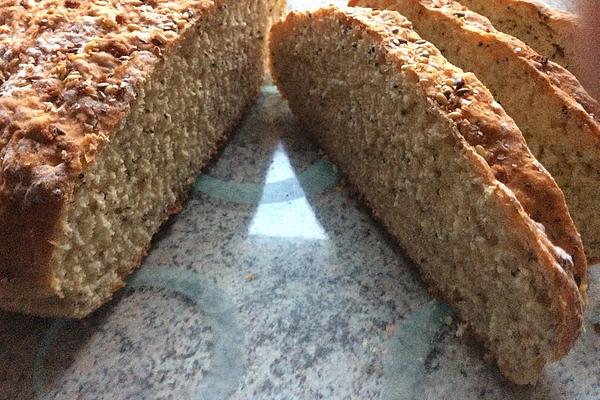 Rustic Wholemeal Spelled Flatbread with Chia