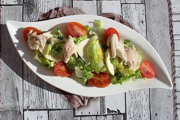Salad with Smoked Trout and Mozzarella