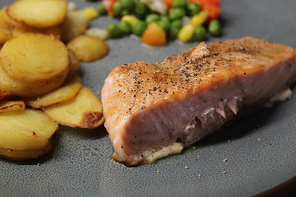 Salmon Fillet Crossover