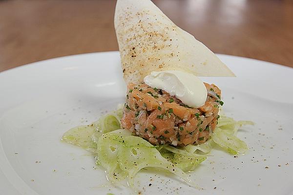 Salmon Tartare on Grated Fennel with Wasabi Crème Fraîche and Crispy Sail