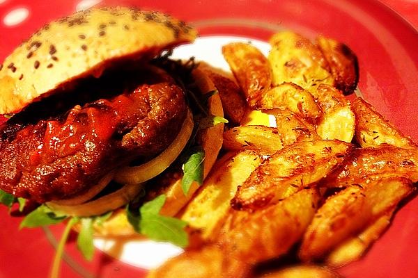 Seitan Burger with Beetroot and Baked Potatoes