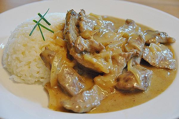 Sliced ​​meat in Tarragon Wine Sauce with Lime Flavor