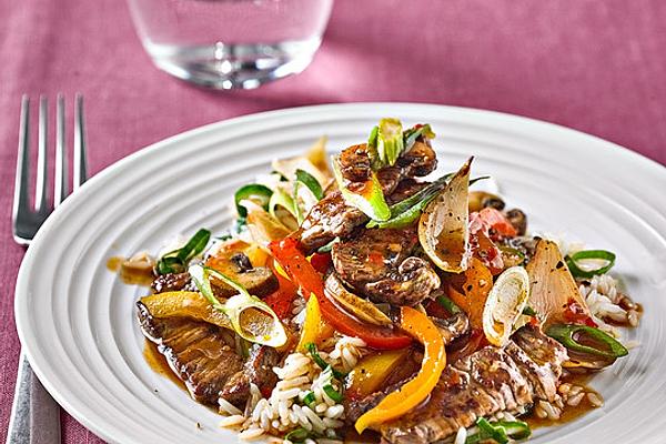 Sliced ​​meat with Sweet Peppers, Mushrooms and Carrots