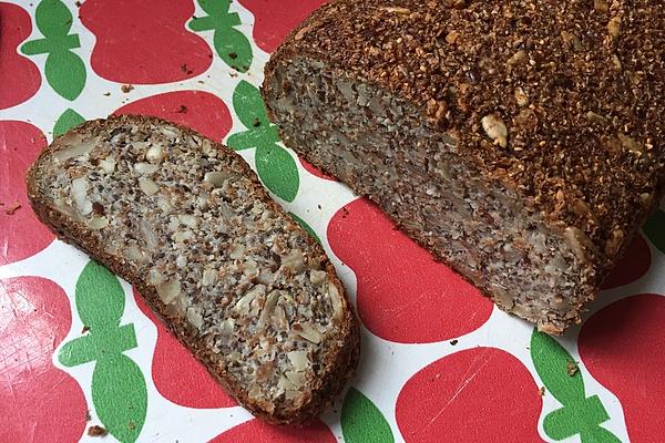 Small, Nutty Low-carb Bread