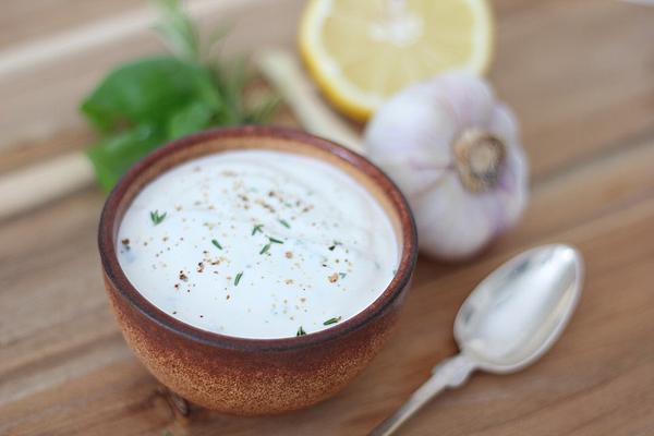 Sour Cream – Garlic – Dip