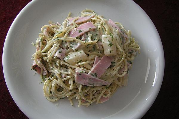 Spaghetti and Asparagus Salad with Cheese and Ham and Parsley