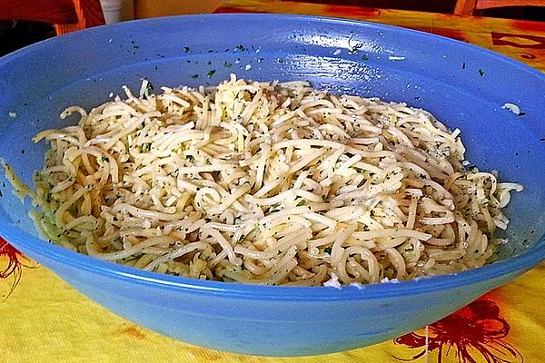 Spaghetti Cheese Garlic Salad