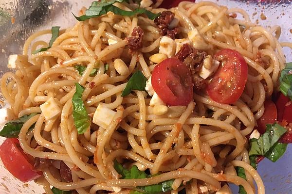 Spaghetti Salad with Pesto and Mozzarella