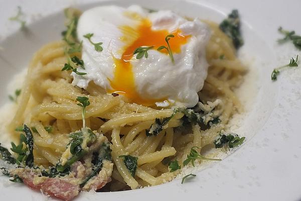 Spaghetti Spinach Carbonara with Poached Egg