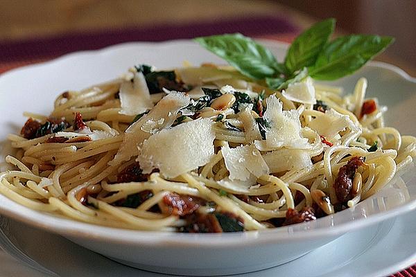 Spaghetti with Dried Tomatoes