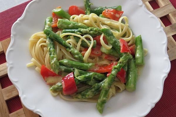 Spaghetti with Fried Green Asparagus and Peppers