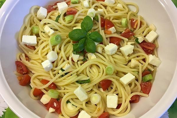 Spaghetti with Tomato and Mozzarella