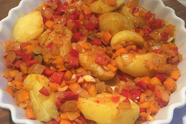 Spanish Potatoes with Garlic and Peppers