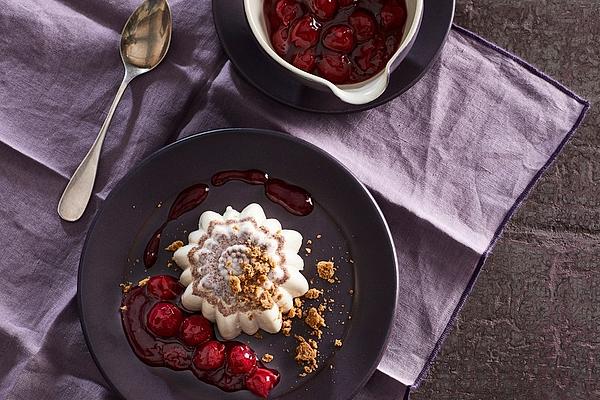 Speculoos Panna Cotta with Christmas Sour Cherry Compote