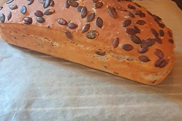 Spelled Bread with Flax Seeds and Sunflower Seeds