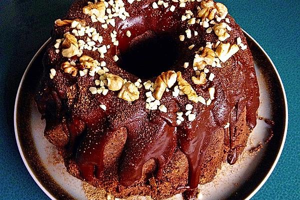 Spice Cake with Walnuts and Apple