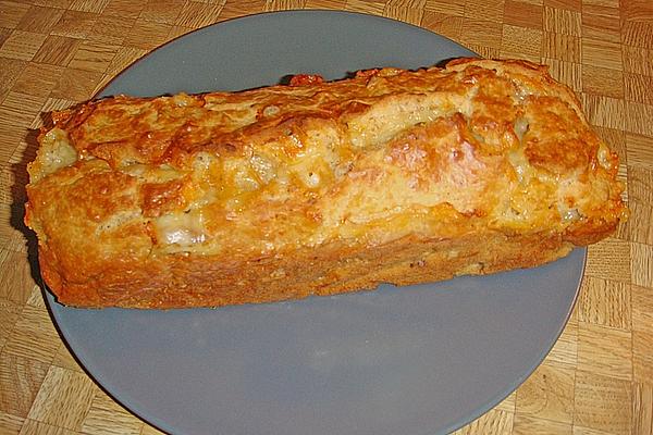 Spicy Cake with Walnuts and Cheese