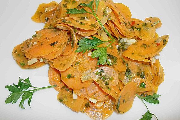 Spicy Carrot Salad with Herbs