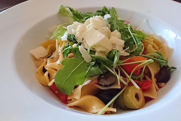 Spicy Spaghetti with Rocket, Tomato and Parmesan