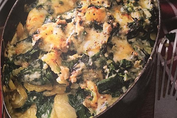 Spinach Casserole with Potatoes and Roquefort