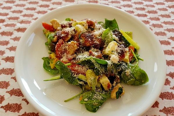 Spinach Salad with Chicken, Feta and Cranberry Dressing