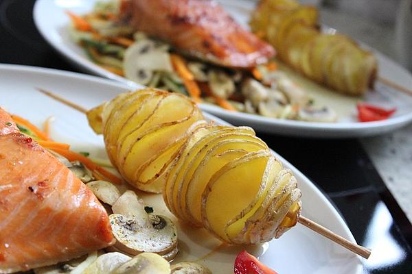 Spiral-shaped Potatoes from Oven