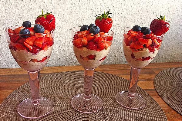 Strawberries – Cottage Cheese – Oatmeal – Dessert