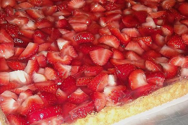 Strawberry Cake from Sheet