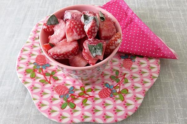 Strawberry Compote with Milk