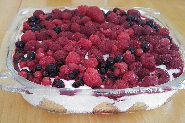 Strawberry or Raspberry Dessert with Cream Puffs