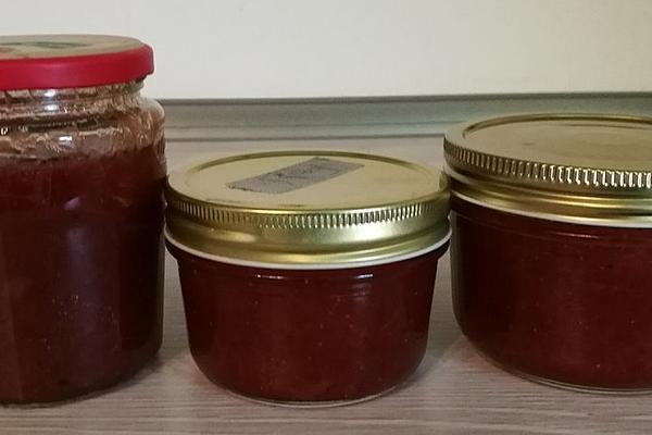 Strawberry – Rhubarb – Jam with Vanilla