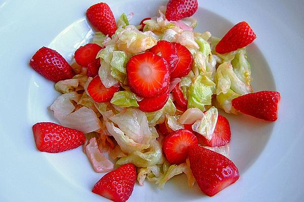 Strawberry Salad with Harz Cheese
