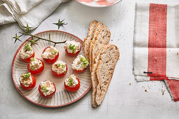 Stuffed Tomatoes with Sheep Cheese Cream