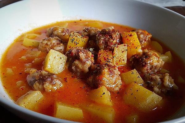 Sulu Köfte – Turkish Stew with Meatballs and Potatoes