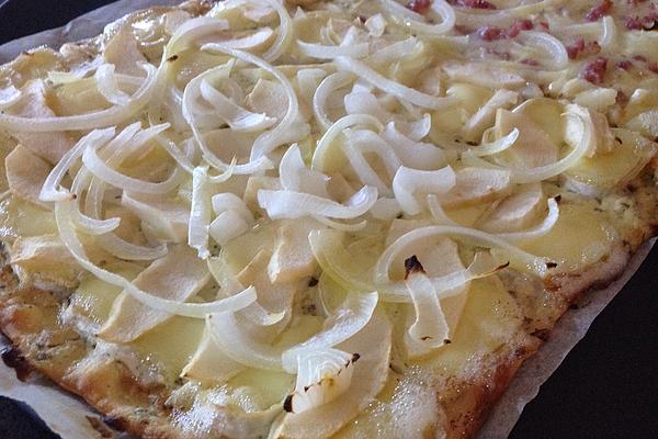 Tarte Flambée with Goat Cheese, Walnuts and Apples