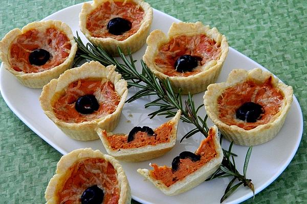 Tartlets with Tomato Cream Filling