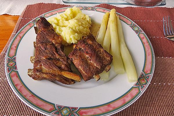 Tender, Delicious Ribs Without Frills from Oven